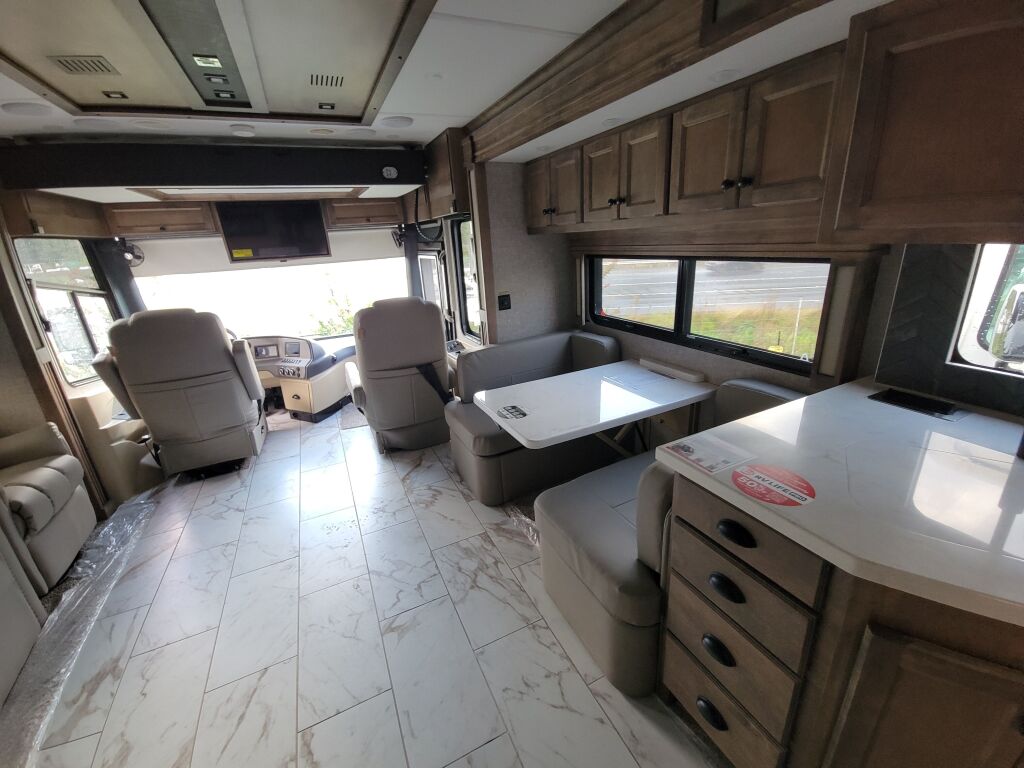 2025 Tiffin Motorhomes Allegro Red 33AA