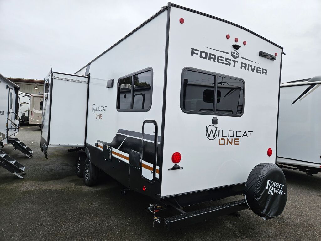 2025 Forest River Wildcat Travel Trailer 304MBX