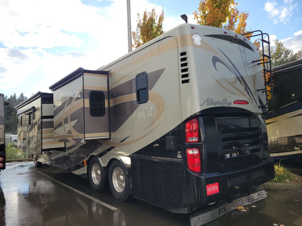 2011 Tiffin Motorhomes Allegro Bus 43QGP