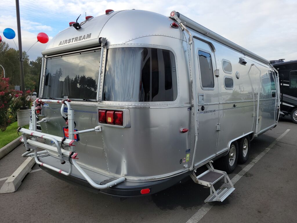 2012 Airstream Classic Limited 27FB