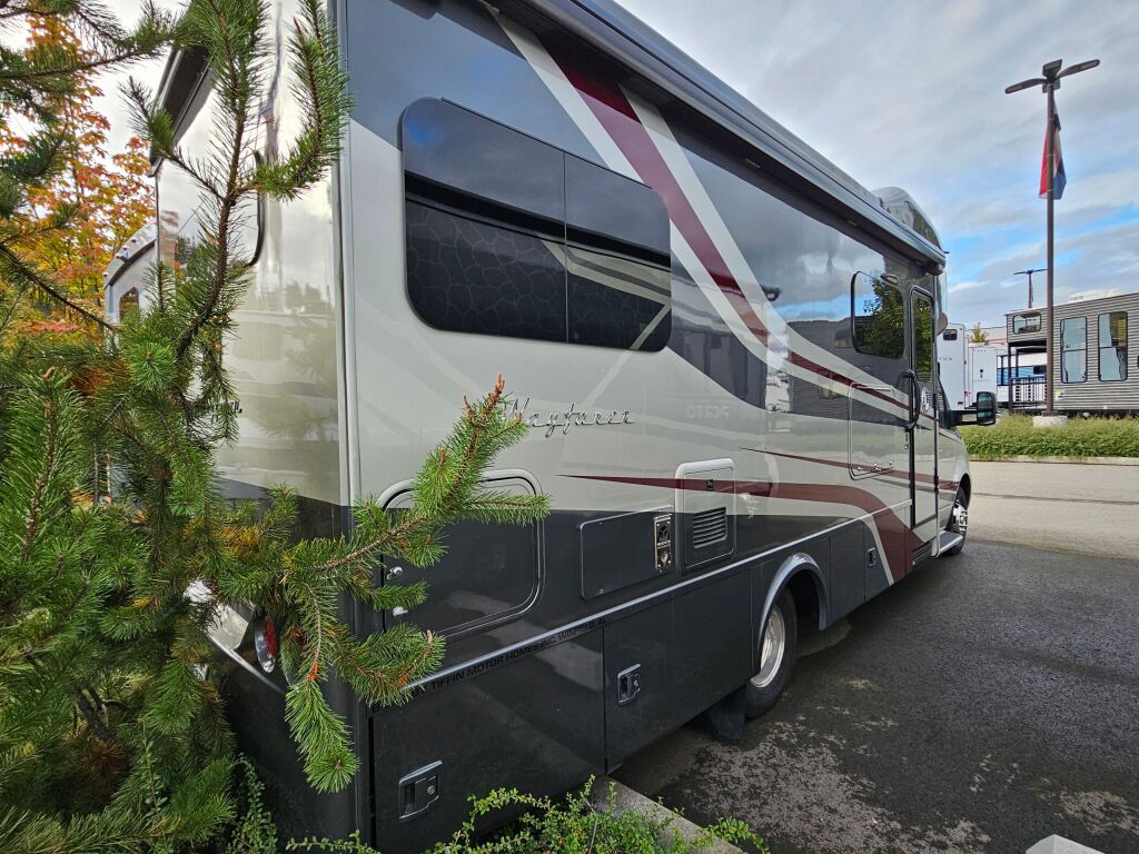 2020 Tiffin Motorhomes Wayfarer 24TW