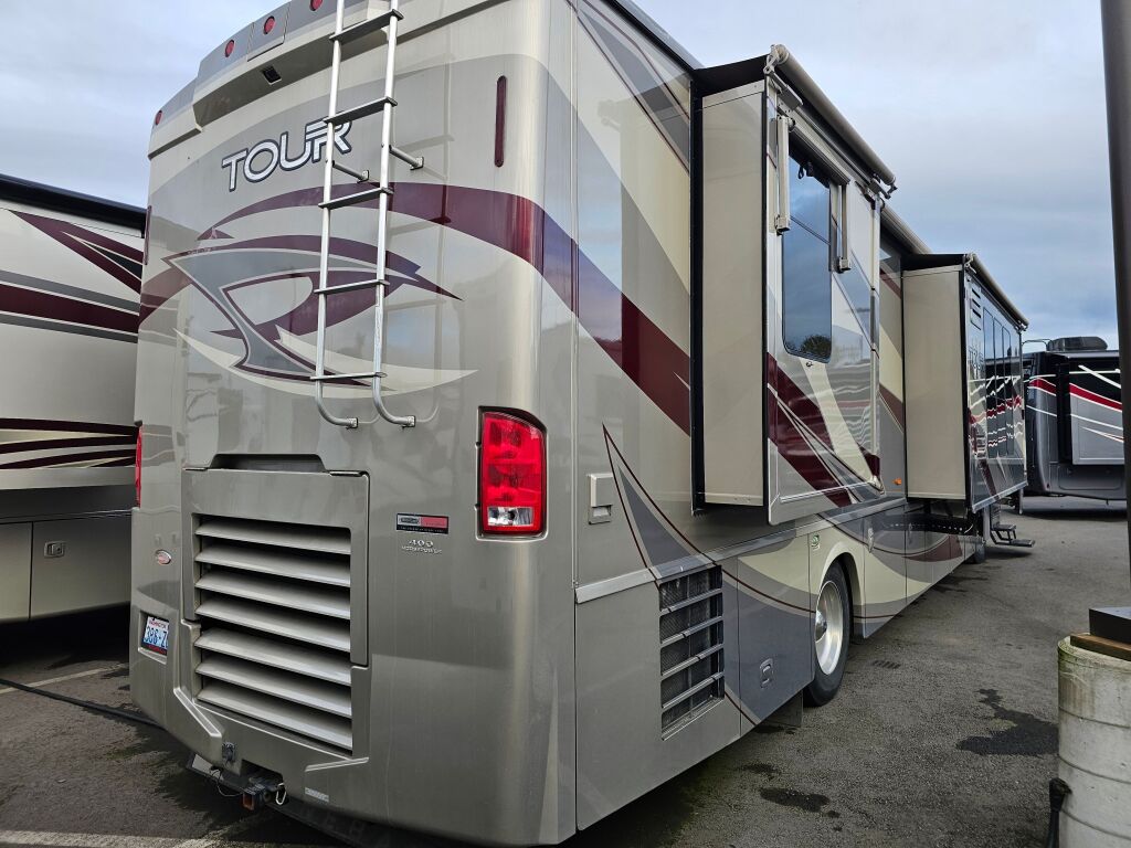 2008 Winnebago Tour 40FD