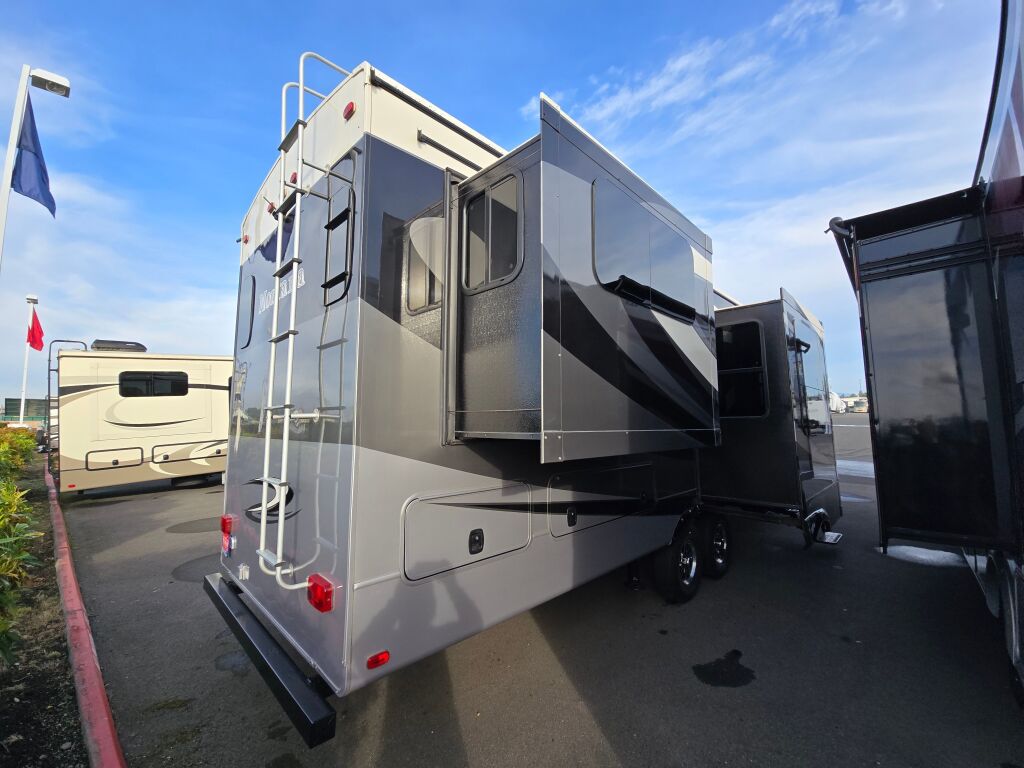 2016 Keystone Montana 3791RD