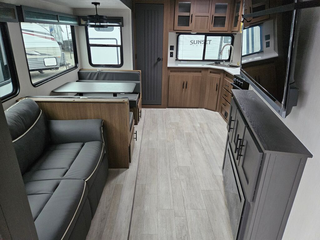 2025 Forest River Wildcat Travel Trailer 304MBX