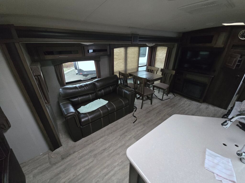 2018 Forest River Wildcat 29RLX