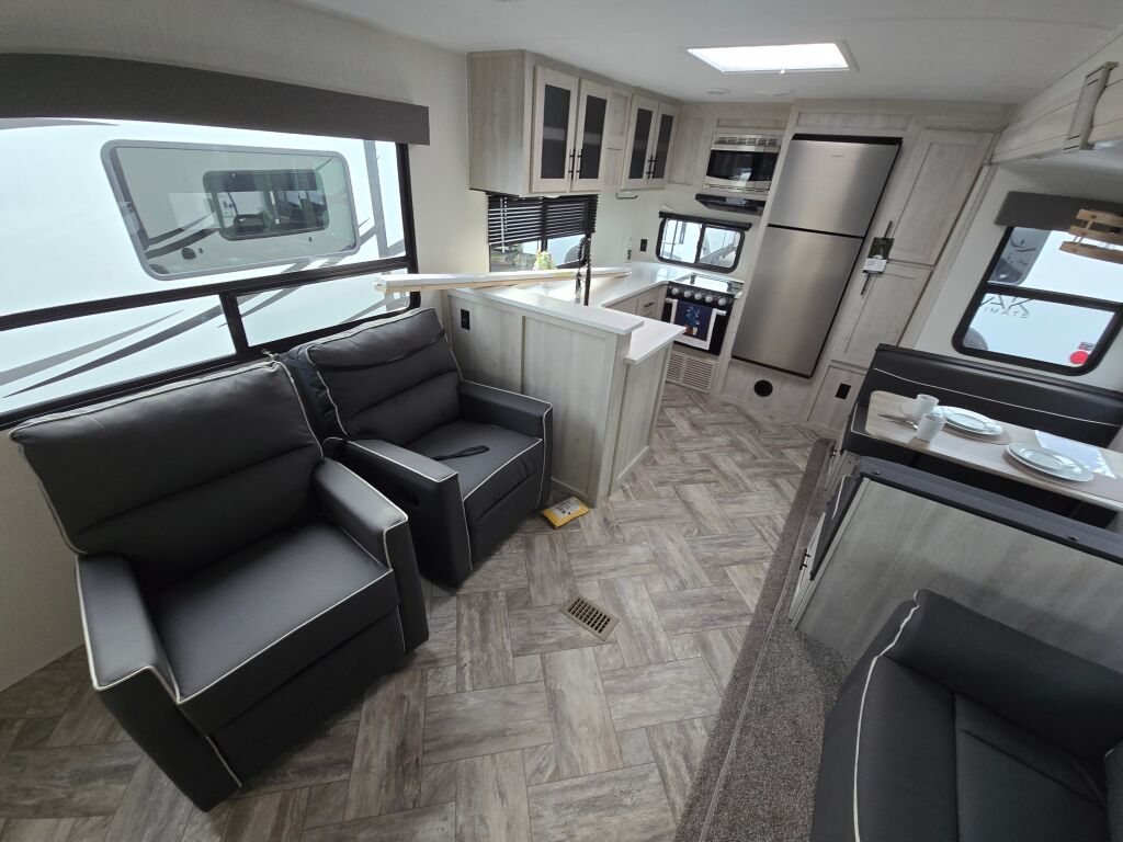 2023 Forest River Wildcat Travel Trailer 282RKX