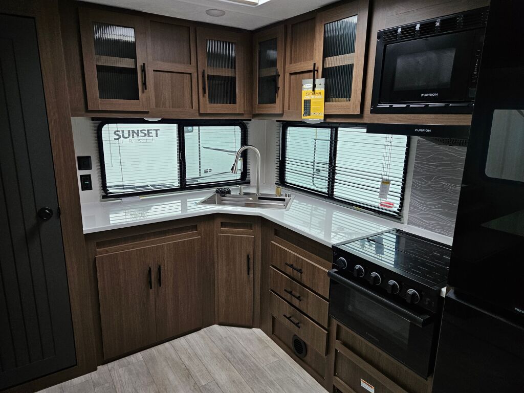 2025 Forest River Wildcat Travel Trailer 304MBX