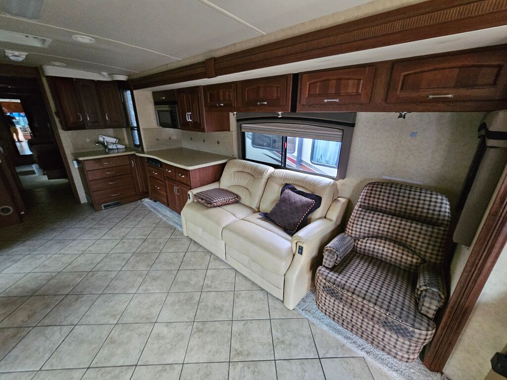 2008 Winnebago Tour 40FD