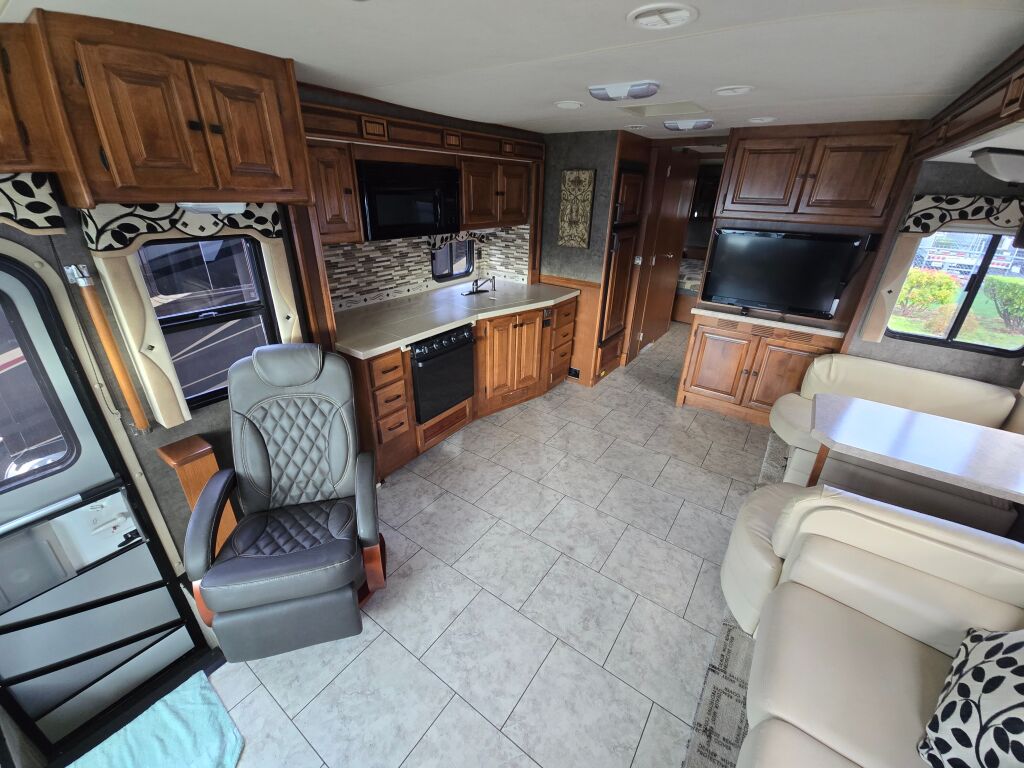 2012 Tiffin Motorhomes Allegro 34TGA