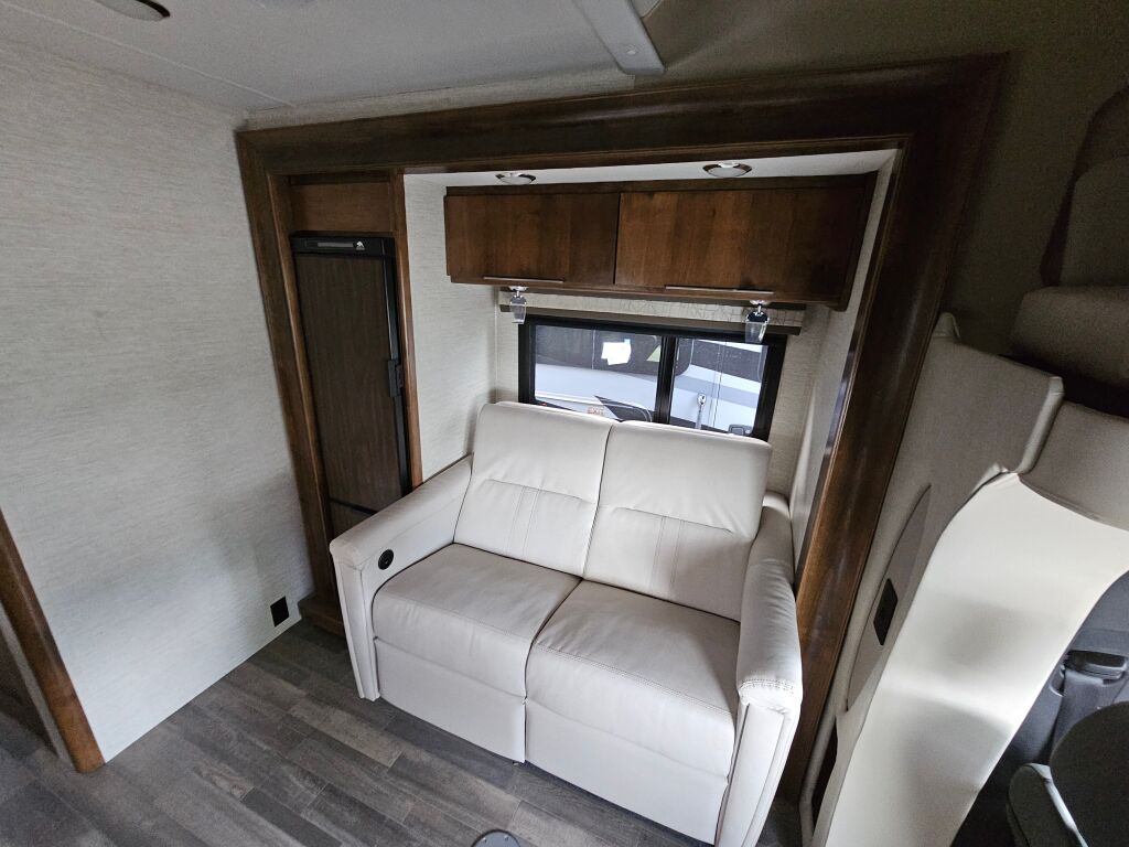 2020 Tiffin Motorhomes Wayfarer 24TW