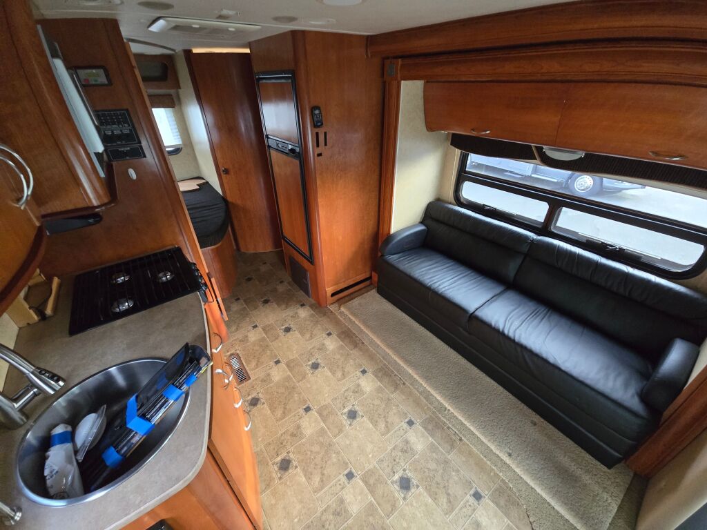 2009 Holiday Rambler Traveler 24RBH