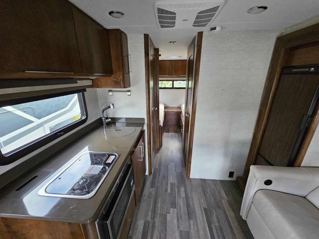 2020 Tiffin Motorhomes Wayfarer 24TW