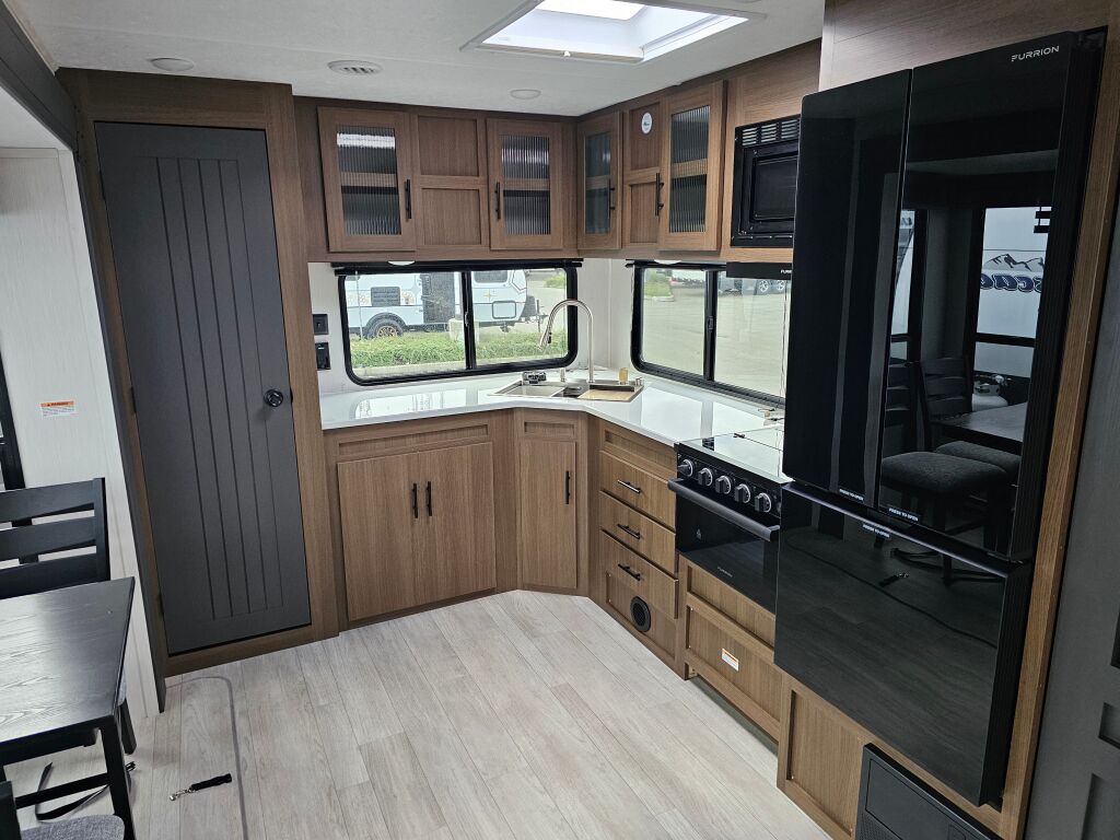 2025 Forest River Wildcat Travel Trailer 267MEX