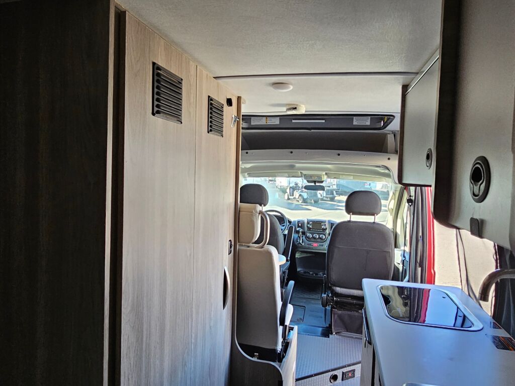 2021 Winnebago Solis 59P