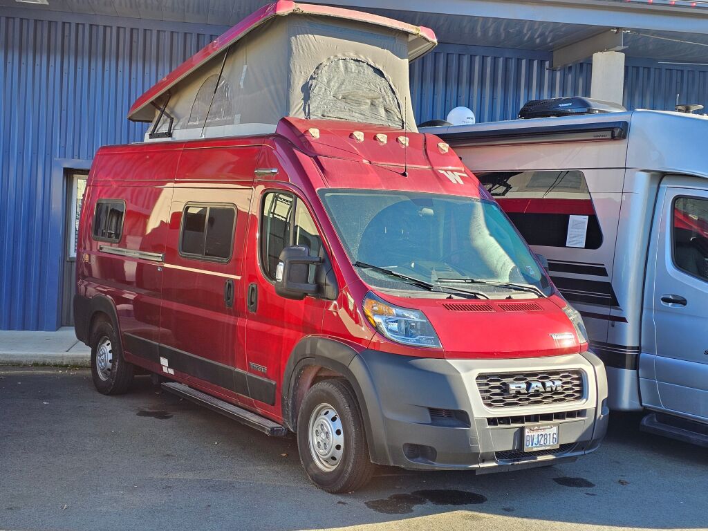 2021 Winnebago Solis 59P