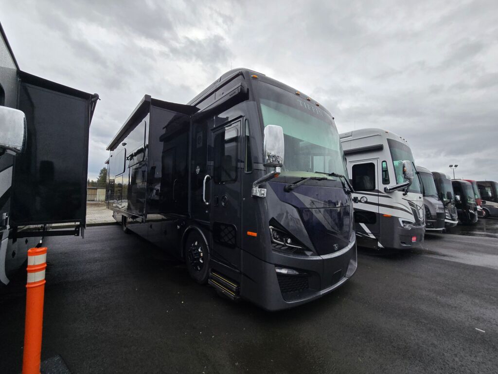 2025 Tiffin Motorhomes Phaeton 40IH