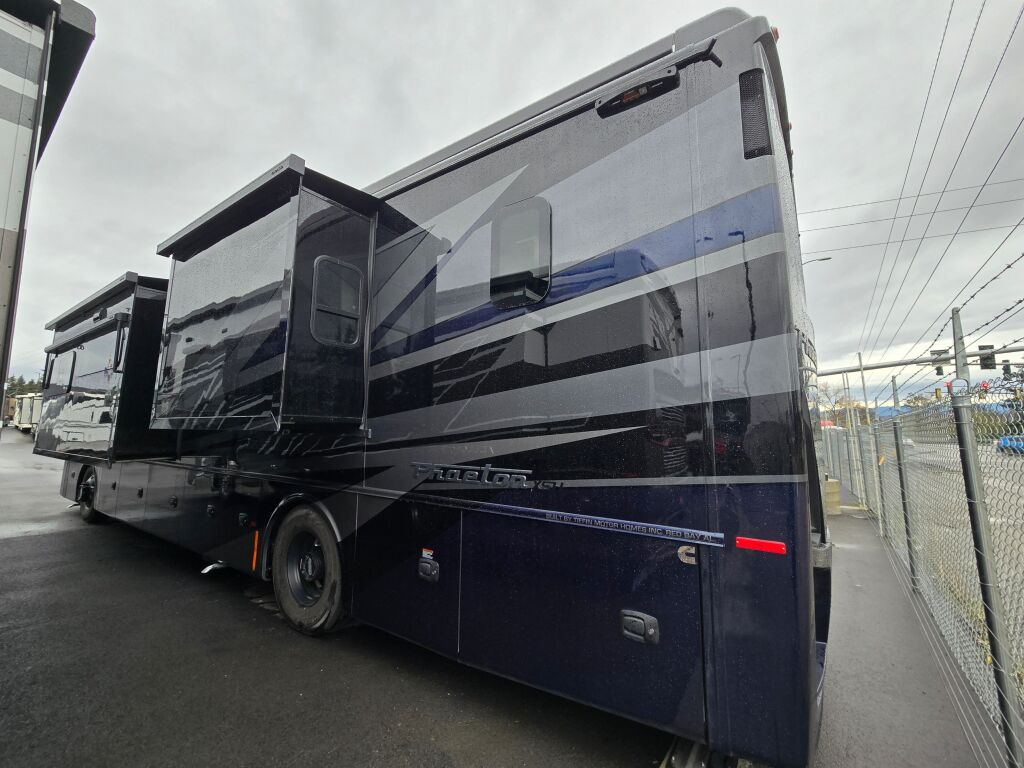 2025 Tiffin Motorhomes Phaeton 40IH