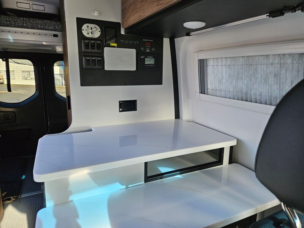 2025 Tiffin Motorhomes GH1 Base