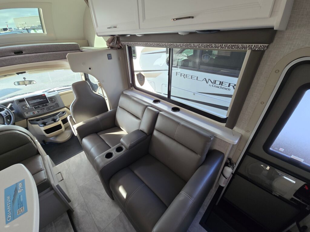 2025 Thor Motor Coach Quantum LC28