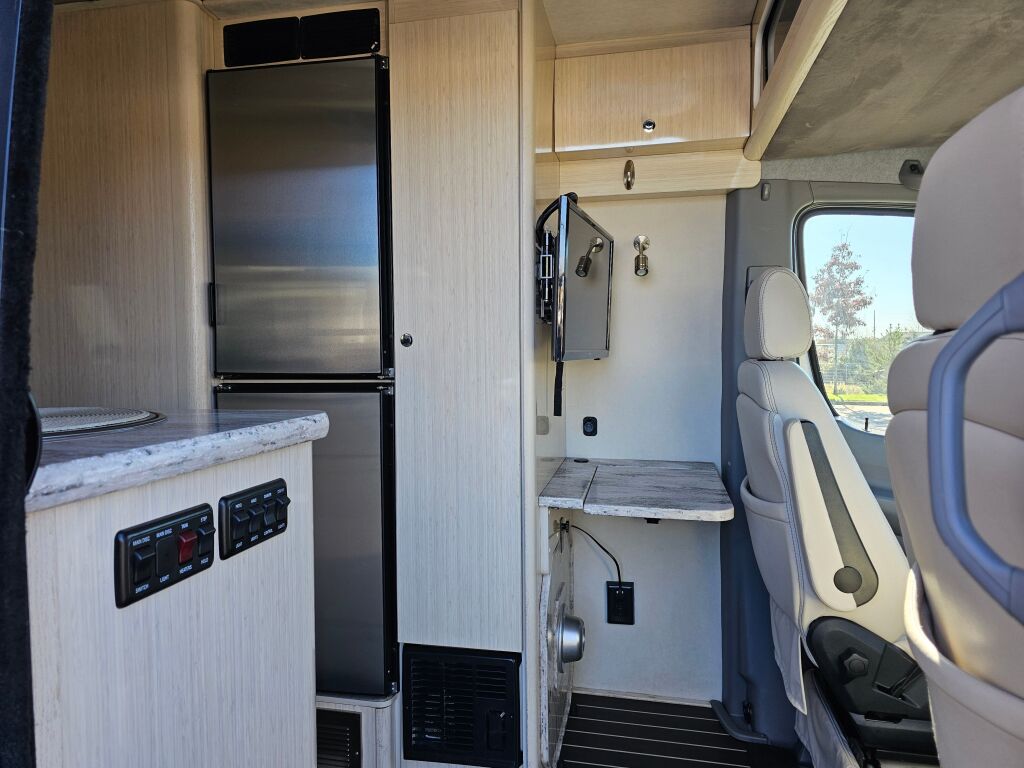 2015 Airstream Interstate Grand Tour EXT 3500