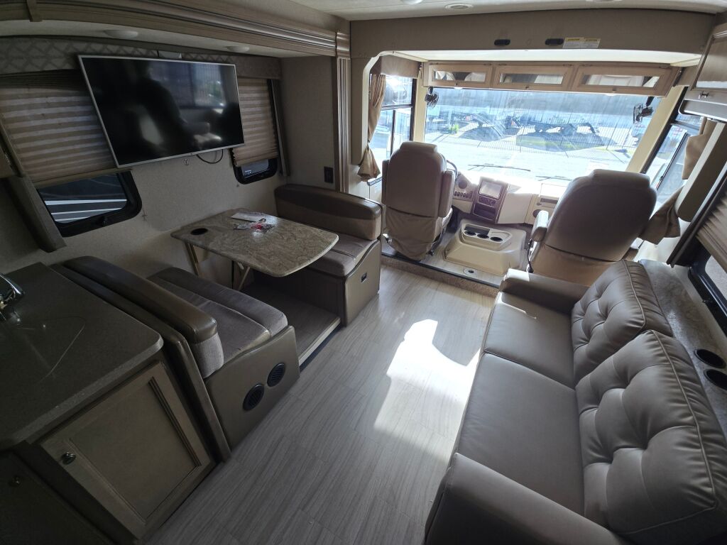 2020 Thor Motor Coach Windsport 33X