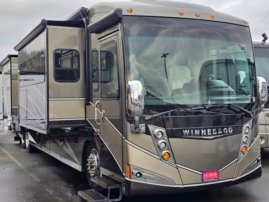 2015 Winnebago Touring 42HD