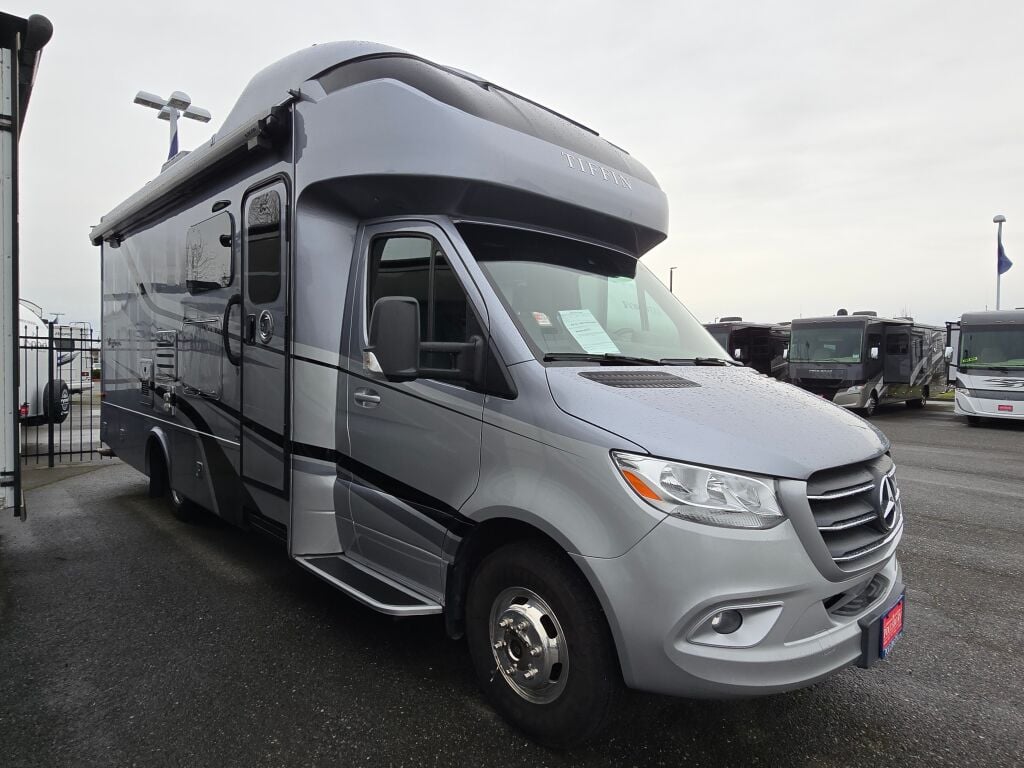 2020 Tiffin Motorhomes Wayfarer 25RW