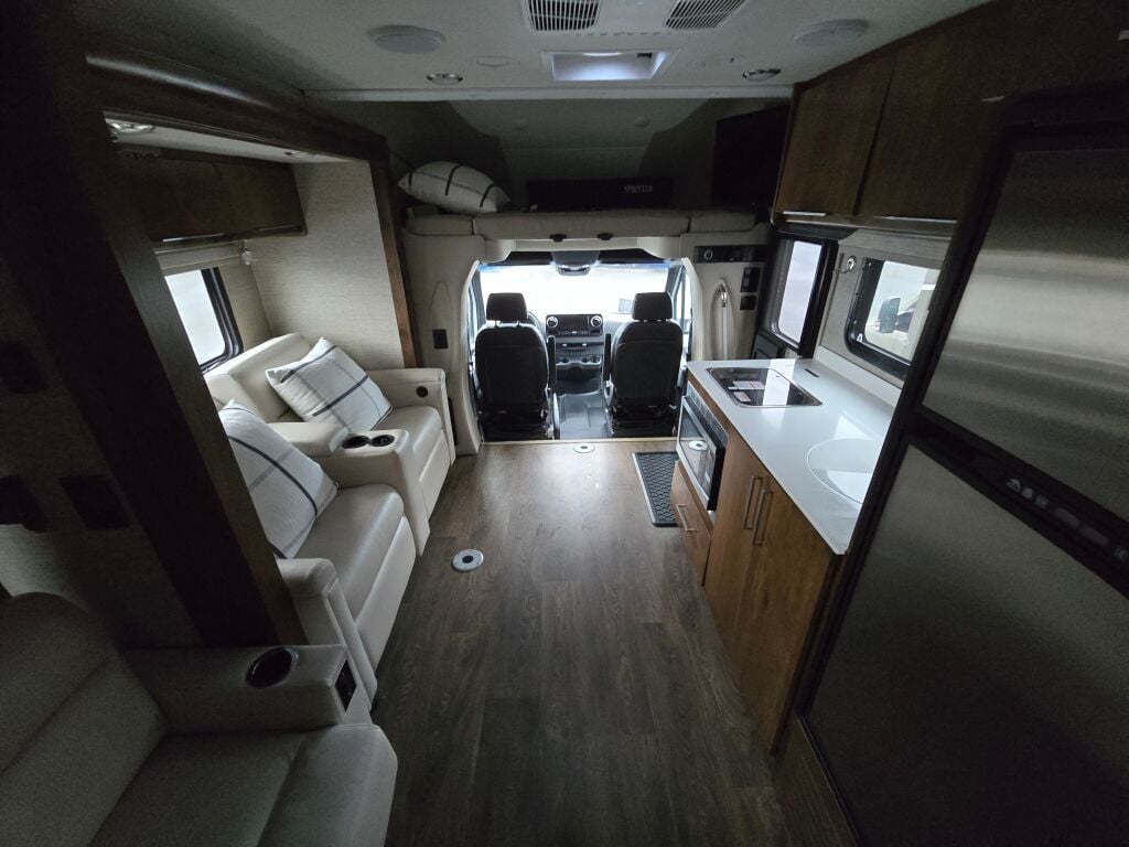 2020 Tiffin Motorhomes Wayfarer 25RW