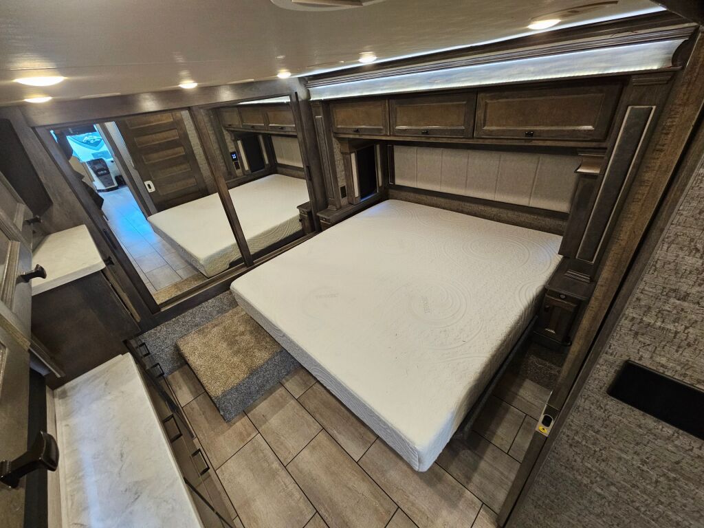 2022 Tiffin Motorhomes Allegro Breeze 33BR