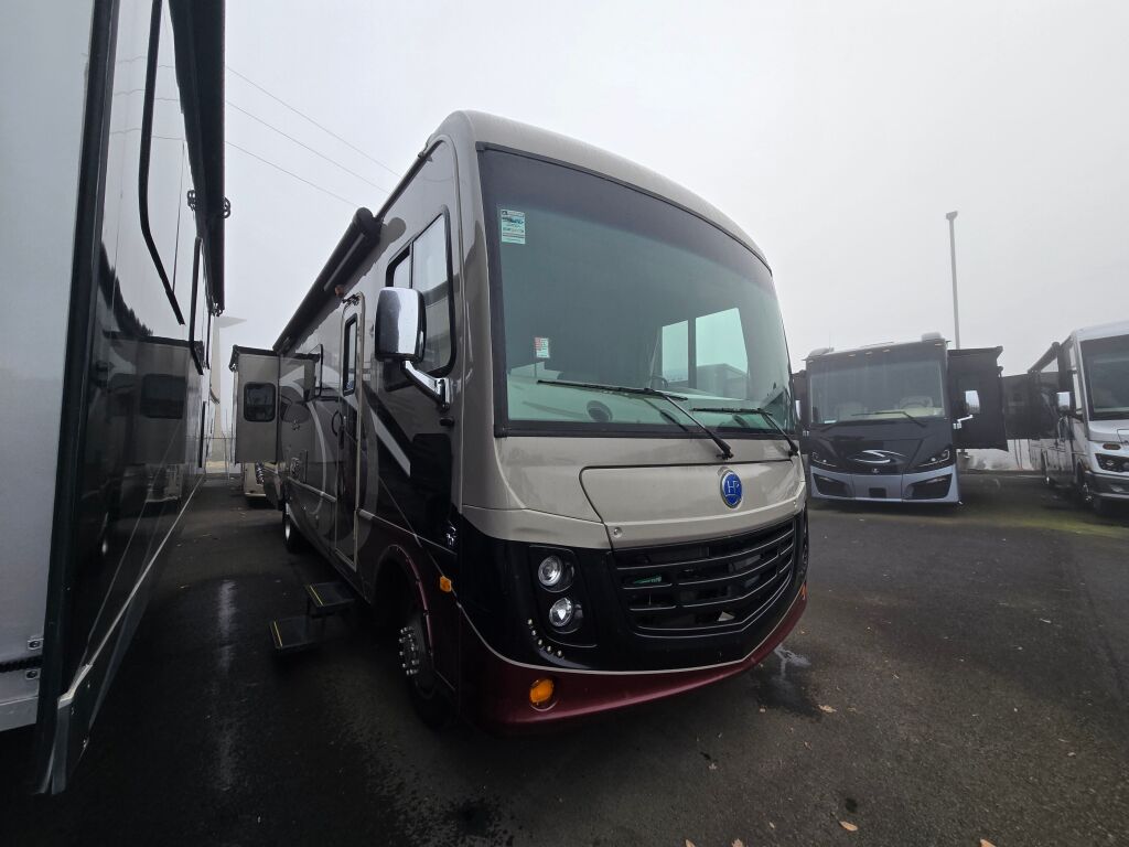 2017 Holiday Rambler Admiral 31W