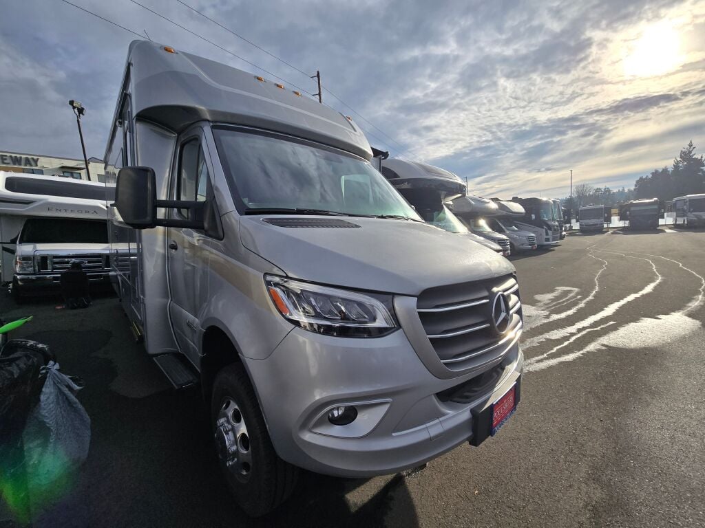 2025 Winnebago View 24T