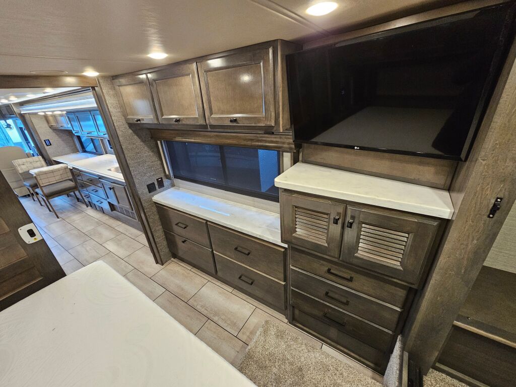 2022 Tiffin Motorhomes Allegro Breeze 33BR