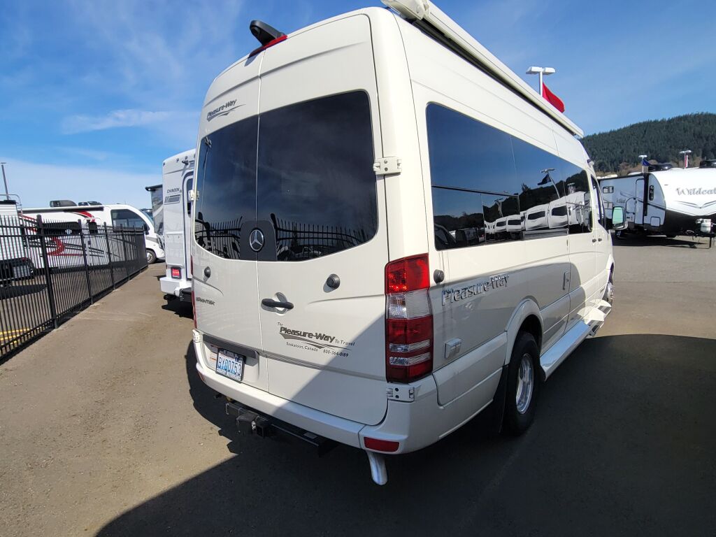 2019 PLEASURE WAY PLATEAU TS