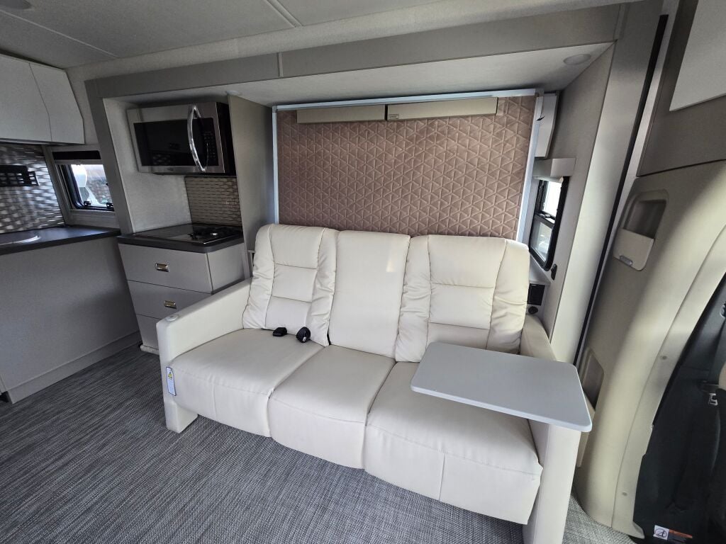 2025 Winnebago View 24T