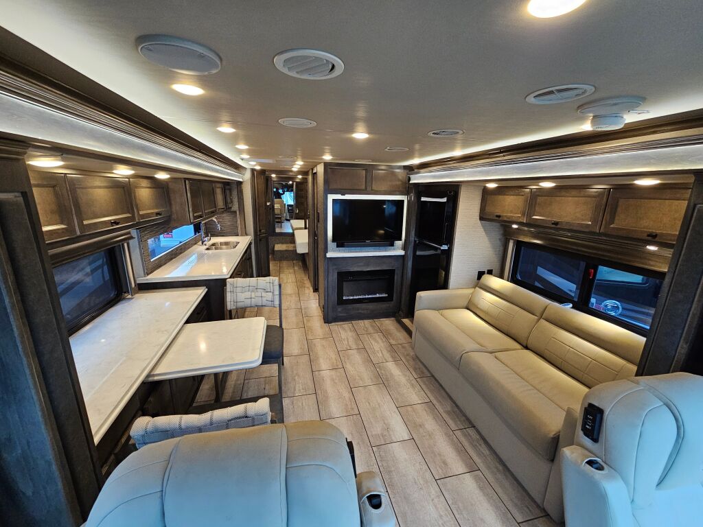 2022 Tiffin Motorhomes Allegro Breeze 33BR