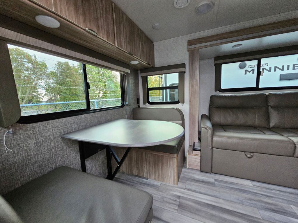 2022 Winnebago Micro Minnie 2225RL