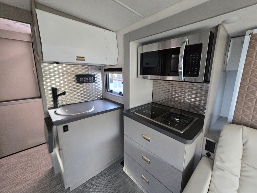 2025 Winnebago View 24T